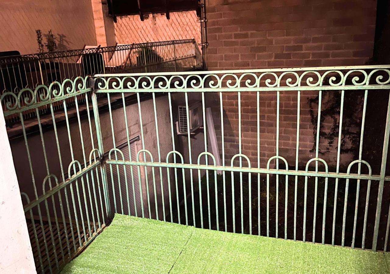Le Charme D'Antan - Terrasse - Balcon - Hypercentre Evreux Daire Dış mekan fotoğraf