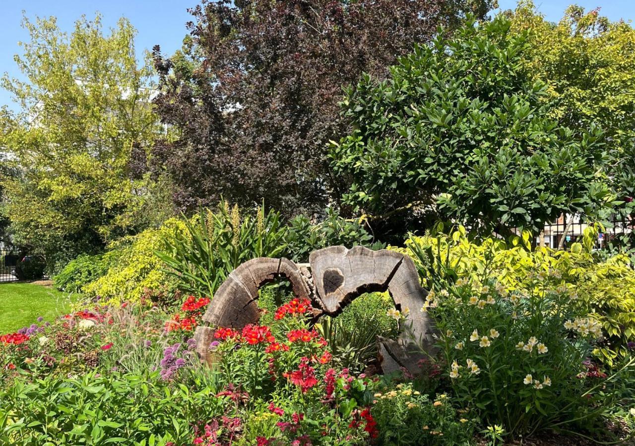 Le Charme D'Antan - Terrasse - Balcon - Hypercentre Evreux Daire Dış mekan fotoğraf